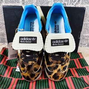 Meet your Posher, Devin